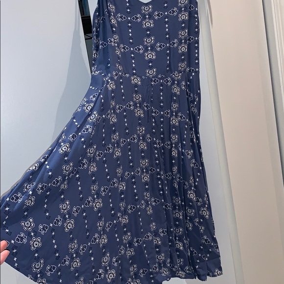 Spaghetti strap dress - Picture 2 of 4